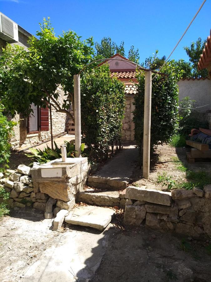 Vila Flora Susak Exteriér fotografie